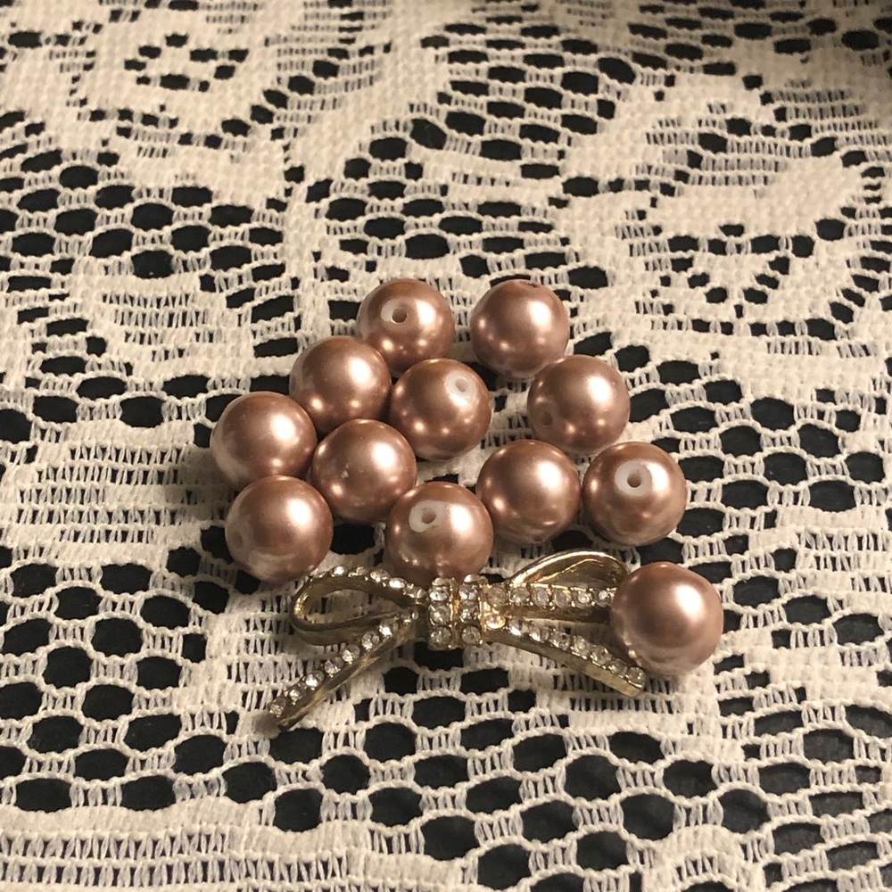 Elegant Pearls with Bow